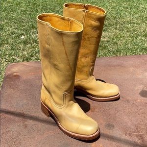Frye Boots Campus Banana Color Size 8-1/2